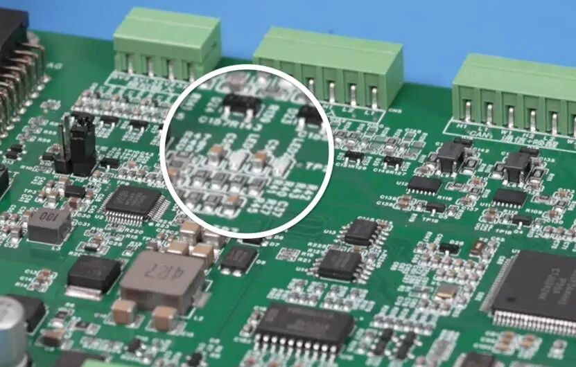 A close-up of a circuit board
AI-generated content may be incorrect.